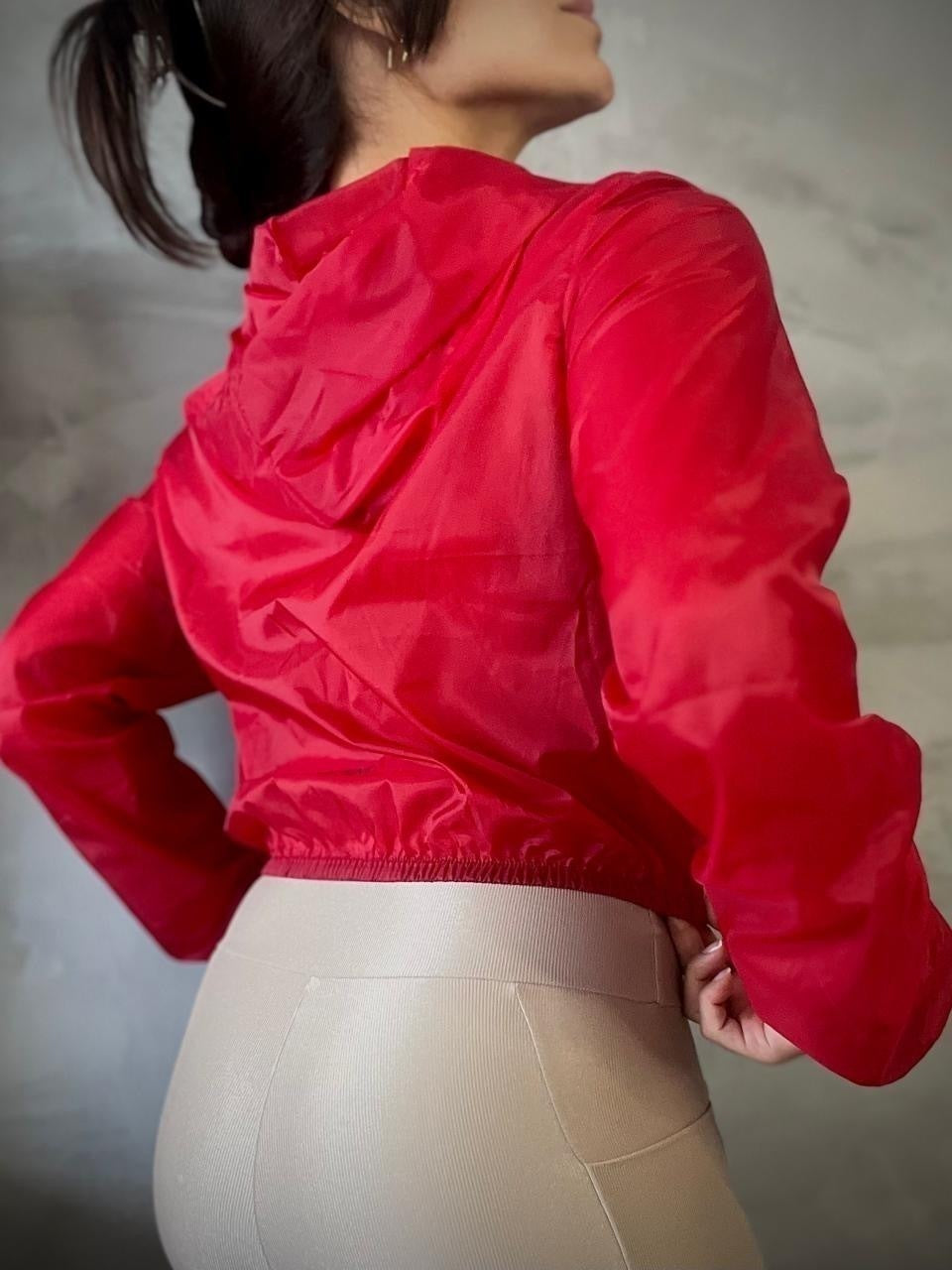 Jaqueta Cropped - Cor: Rubi