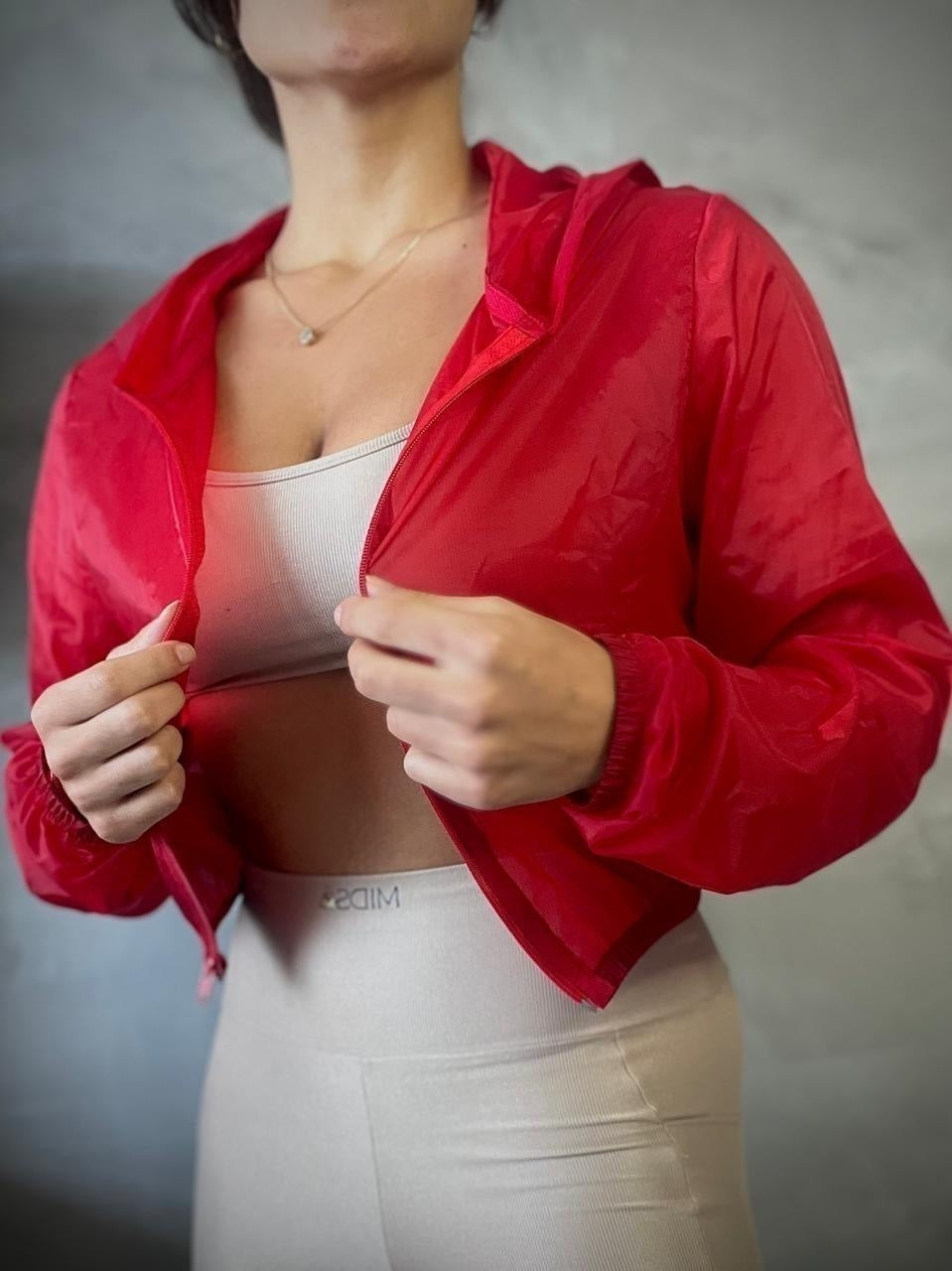 Jaqueta Cropped - Cor: Rubi