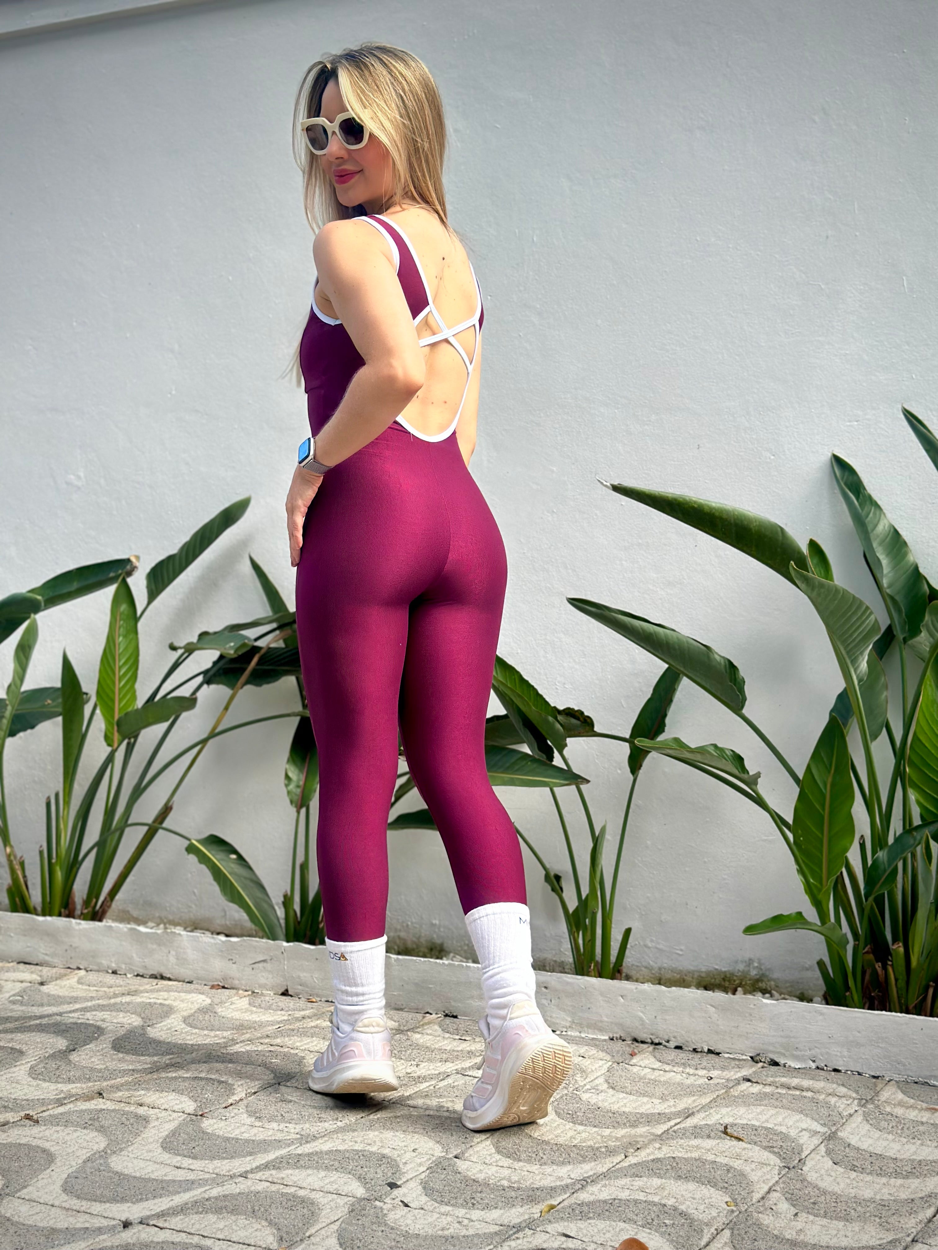 Macacão Essence Sculpt - Cor :Marsala e Branco