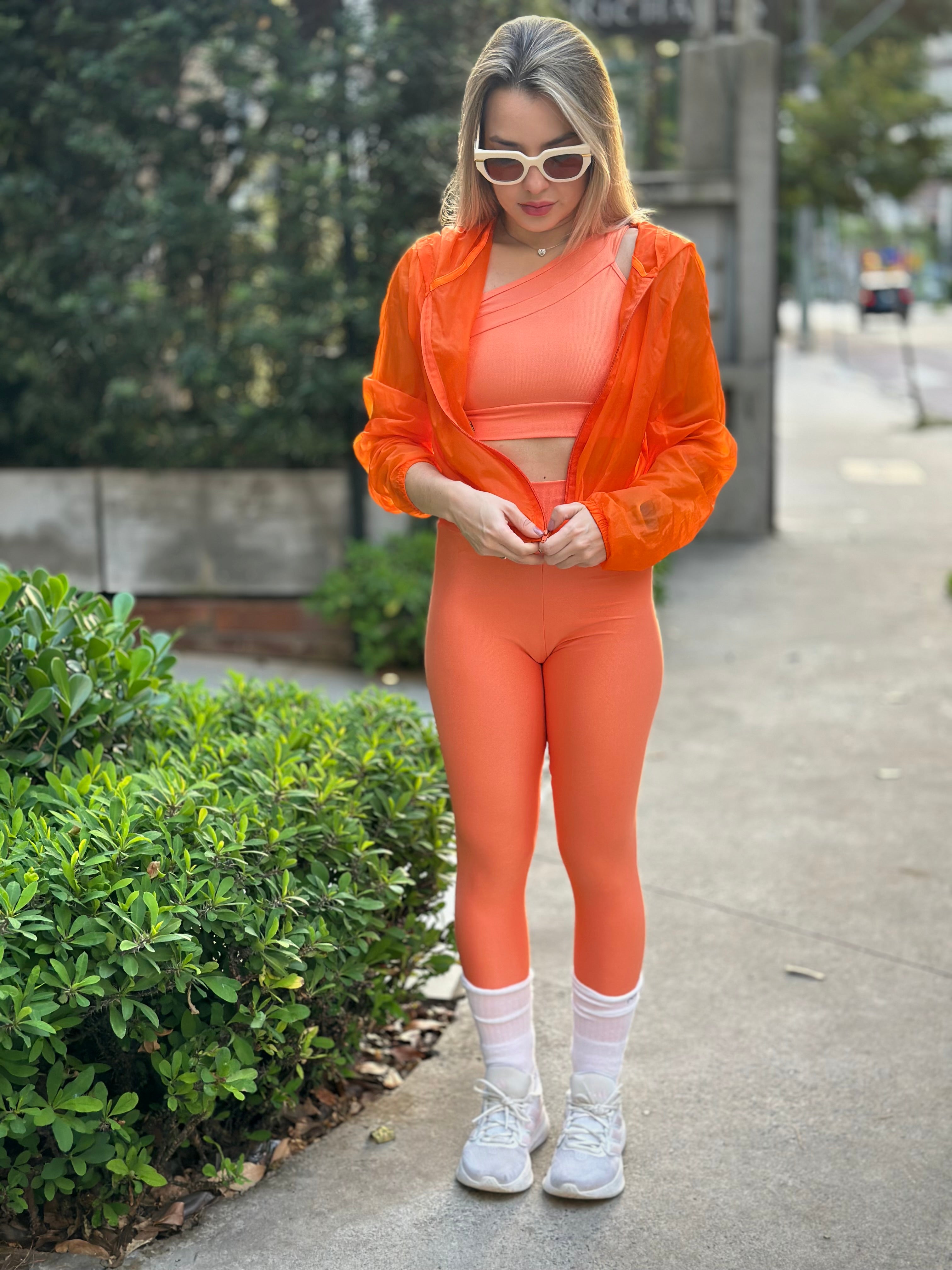 Jaqueta Cropped - Cor: Calcita Laranja