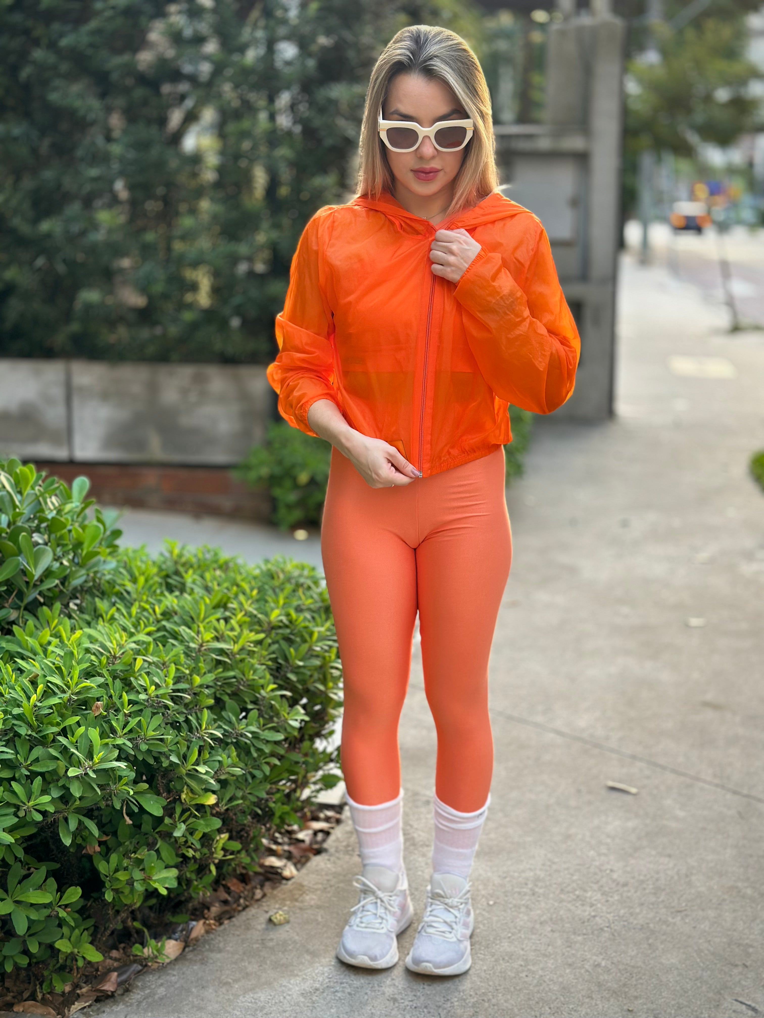Jaqueta Cropped - Cor: Calcita Laranja