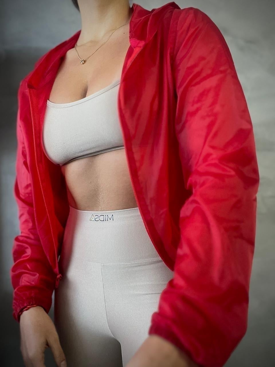 Jaqueta Cropped - Cor: Rubi