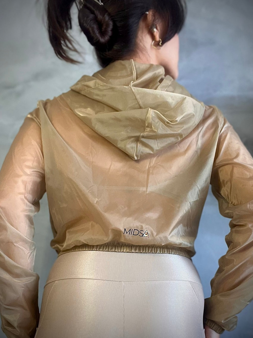 Jaqueta Cropped - Cor: Ouro