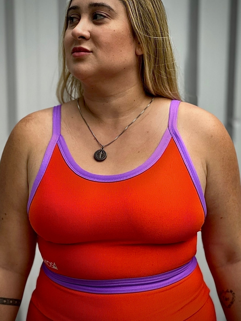 Cropped Duo Color - Cor: Laranja e Lavanda
